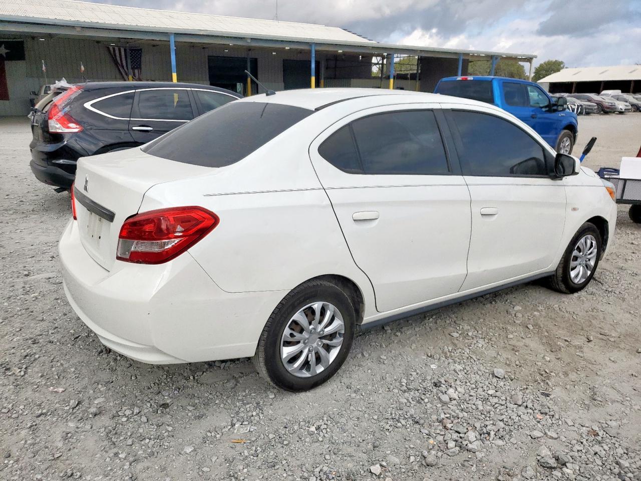 2020 Mitsubishi Mirage G4 Es - Image 3