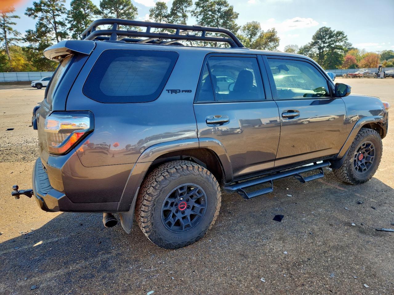 2021 Toyota 4Runner Venture - Фото 3