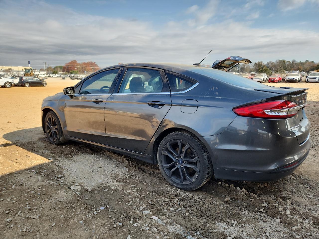 2018 Ford Fusion Se - Фото 2