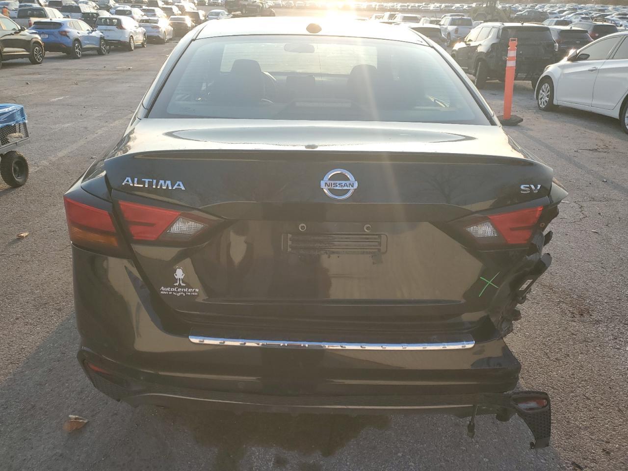 2022 Nissan Altima Sv - Image 6