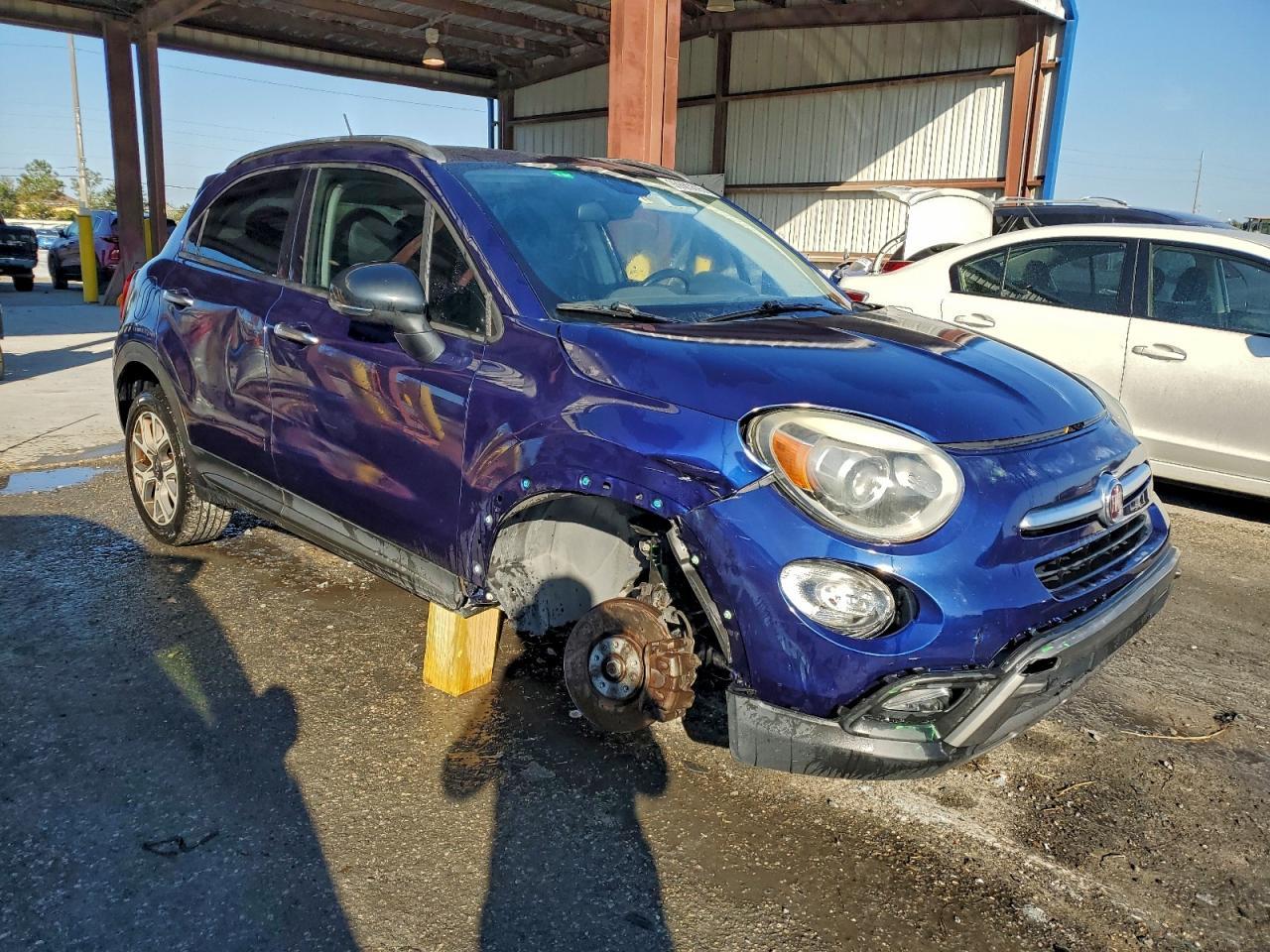 2017 Fiat 500X Trekking - Image 4