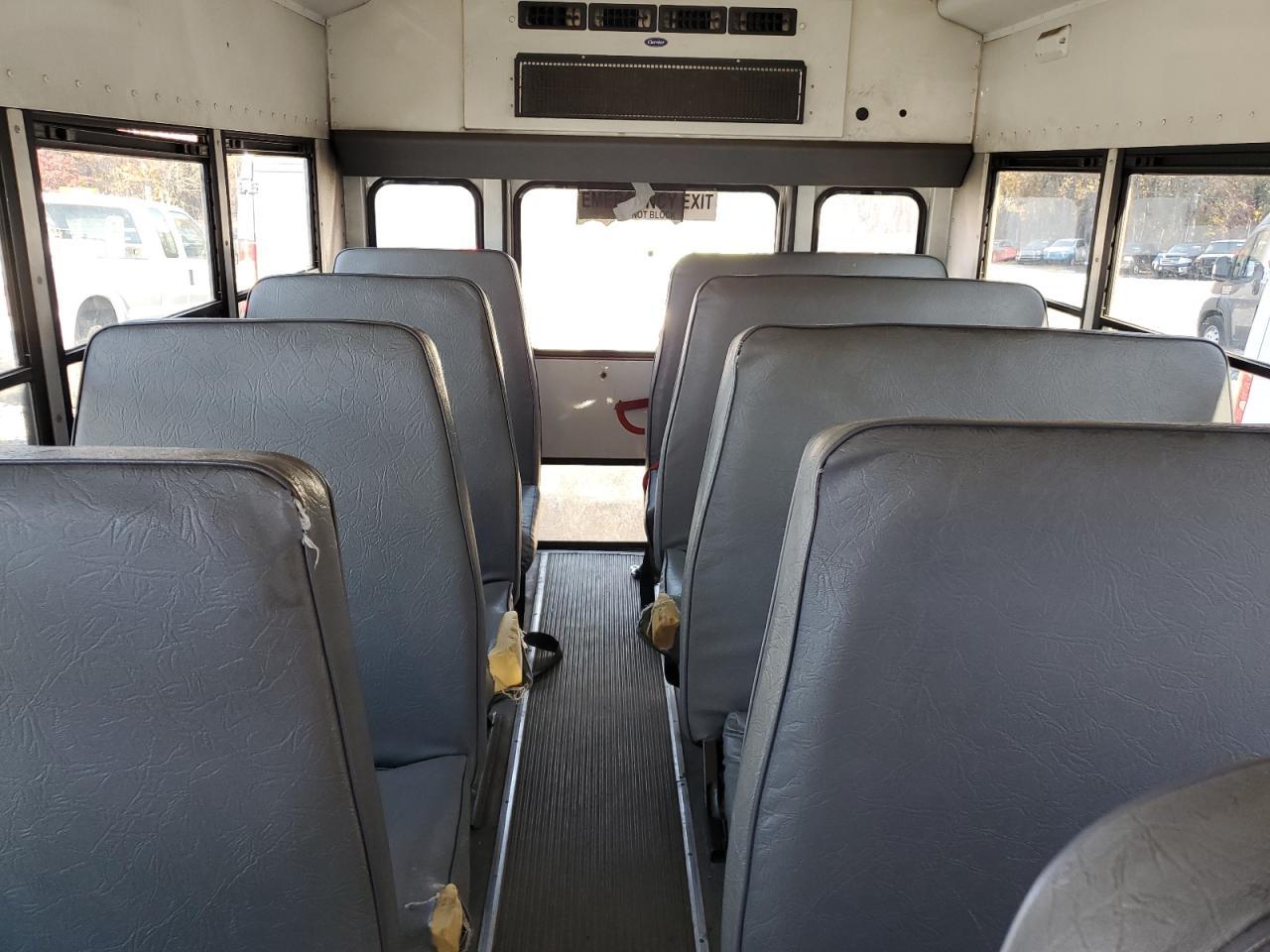 2011 Chevrolet School Bus - School Bus - Image 6