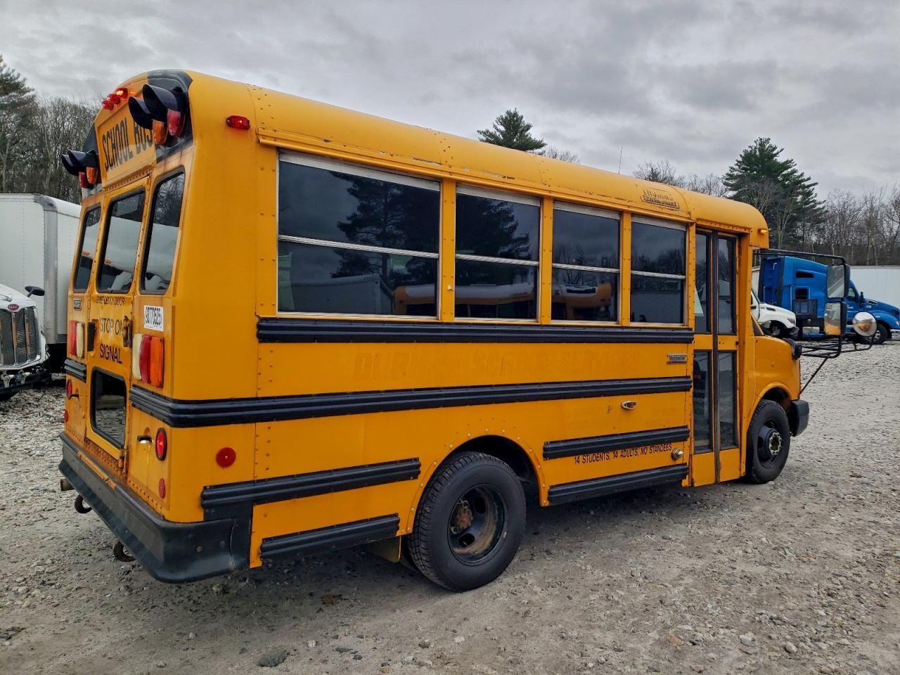 2014 Chevrolet Express School Bus - Image 4