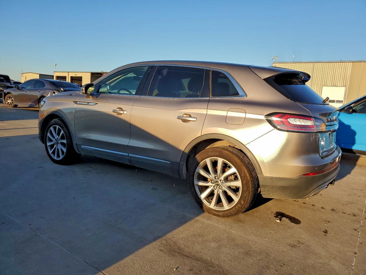 2019 Lincoln Nautilus Select - Фото 2