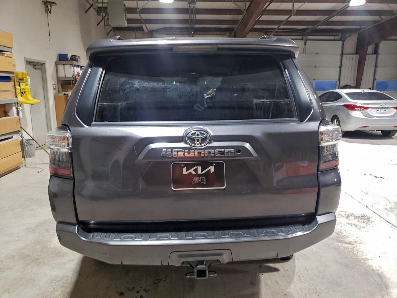 2021 Toyota 4Runner Sr5/Sr5 Premium - Image 6