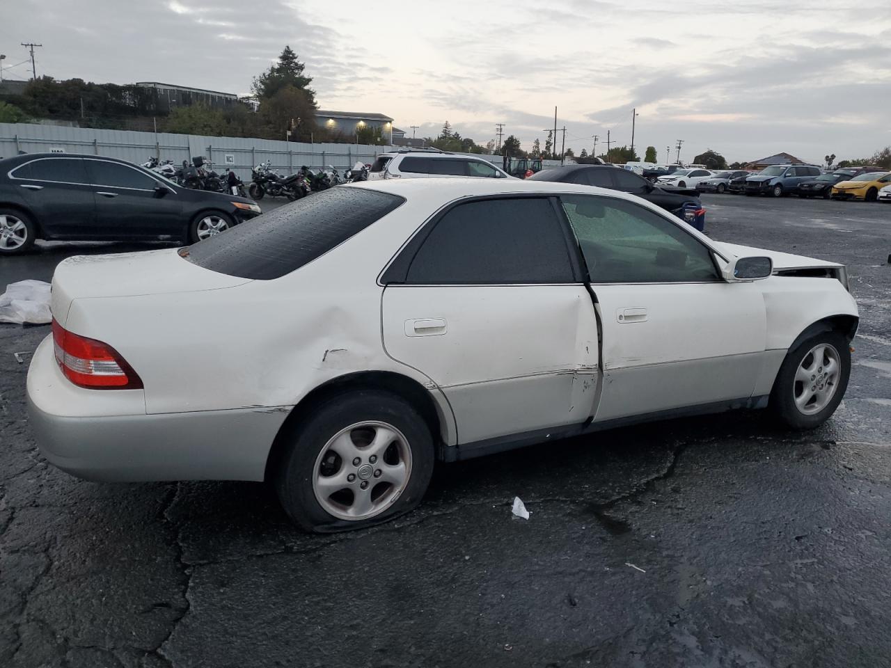 2001 Lexus Es 300 - Image 3