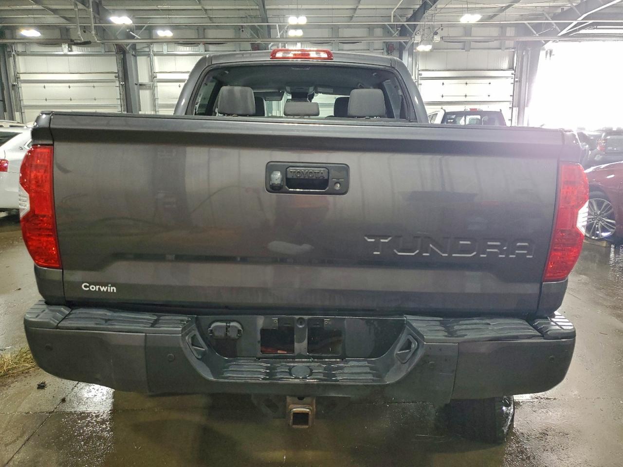 2019 Toyota Tundra Crewmax Sr5 - Image 6