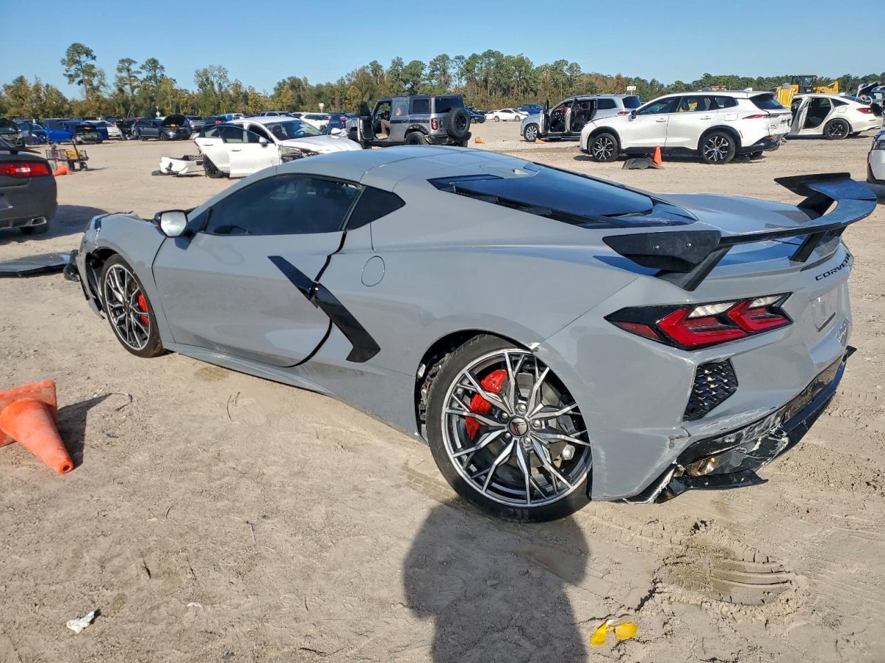 2025 Chevrolet Corvette Stingray 1Lt - Фото 2