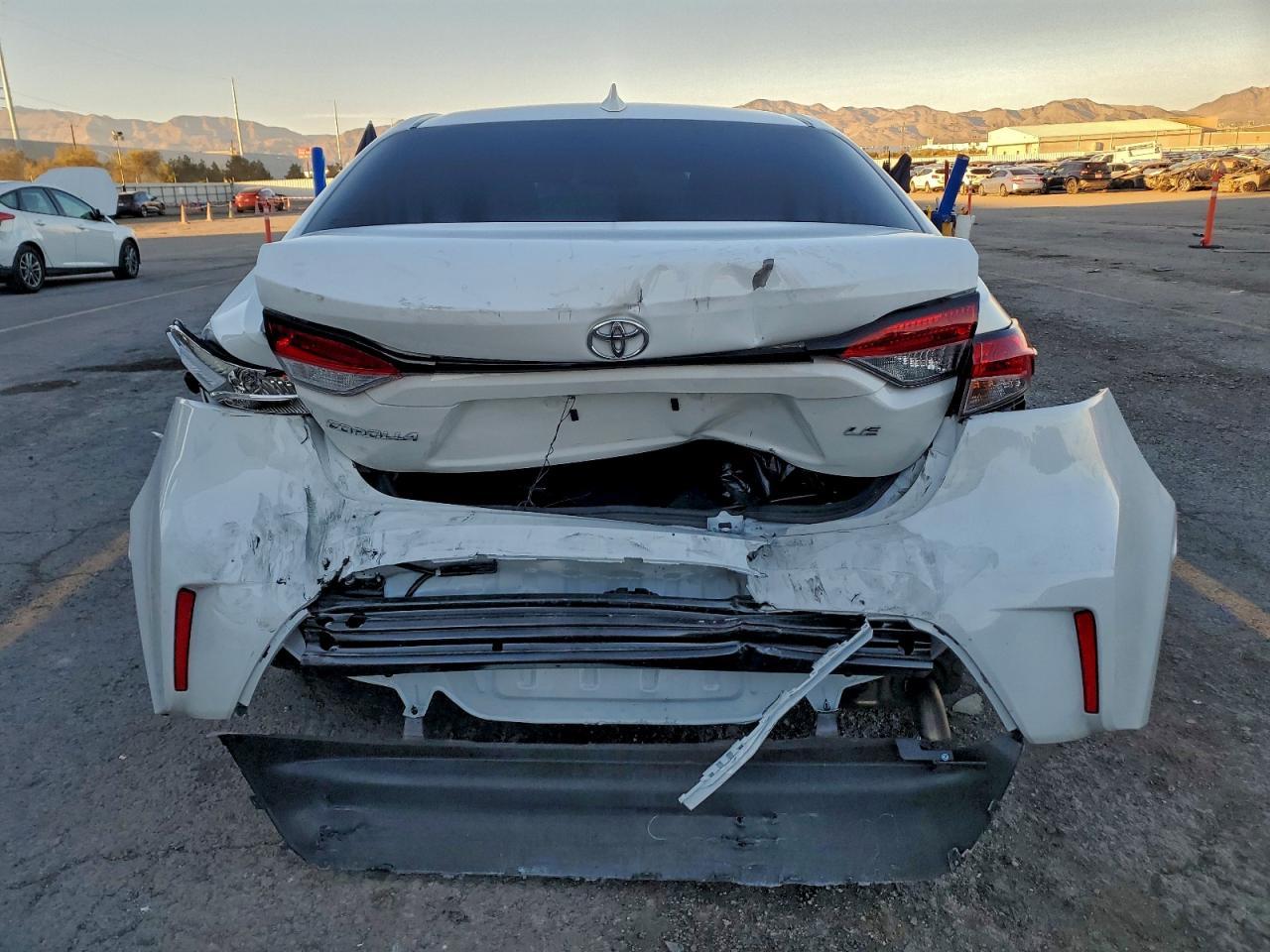 2025 Toyota Corolla Le - Image 6