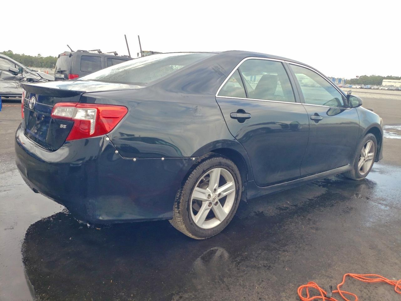2012 Toyota Camry - Image 3