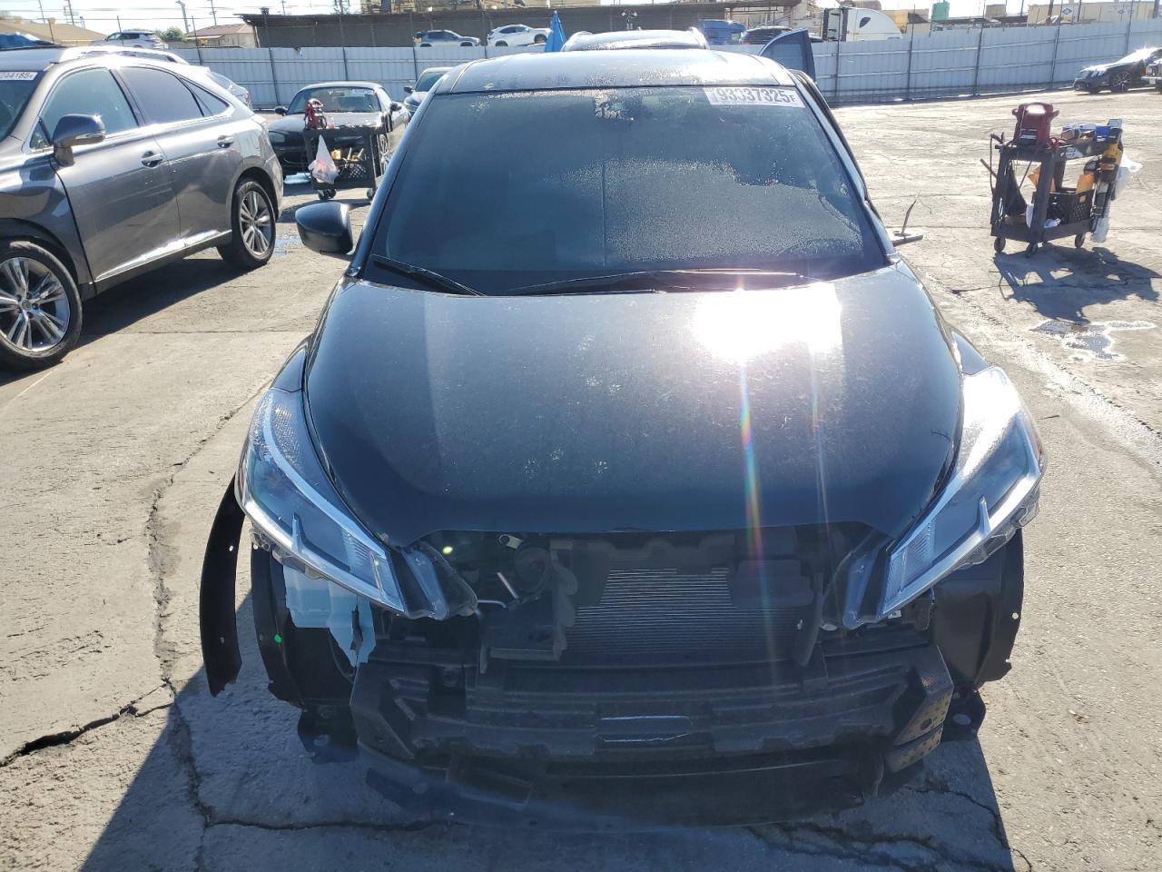 2024 Nissan Kicks S - Image 5