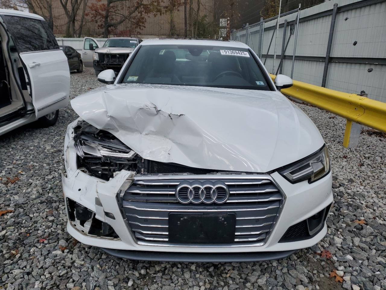2019 Audi A4 Premium Plus - Image 5