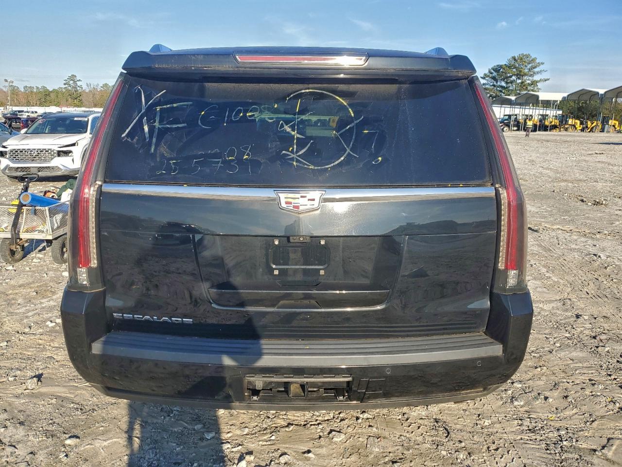 2018 Cadillac Escalade Luxury - Фото 6