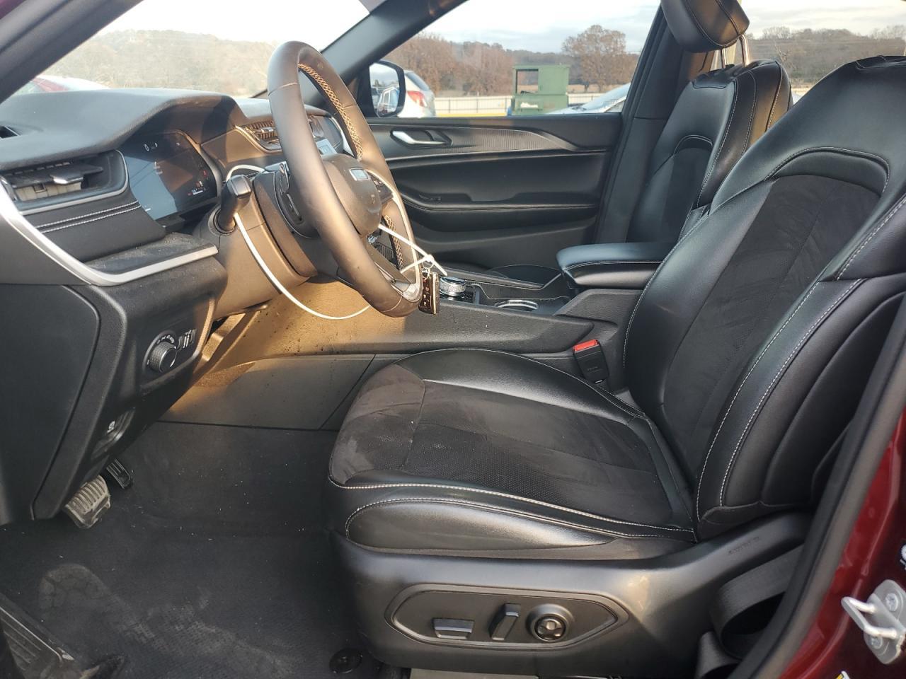 2023 Jeep Grand Cherokee Laredo - Фото 7