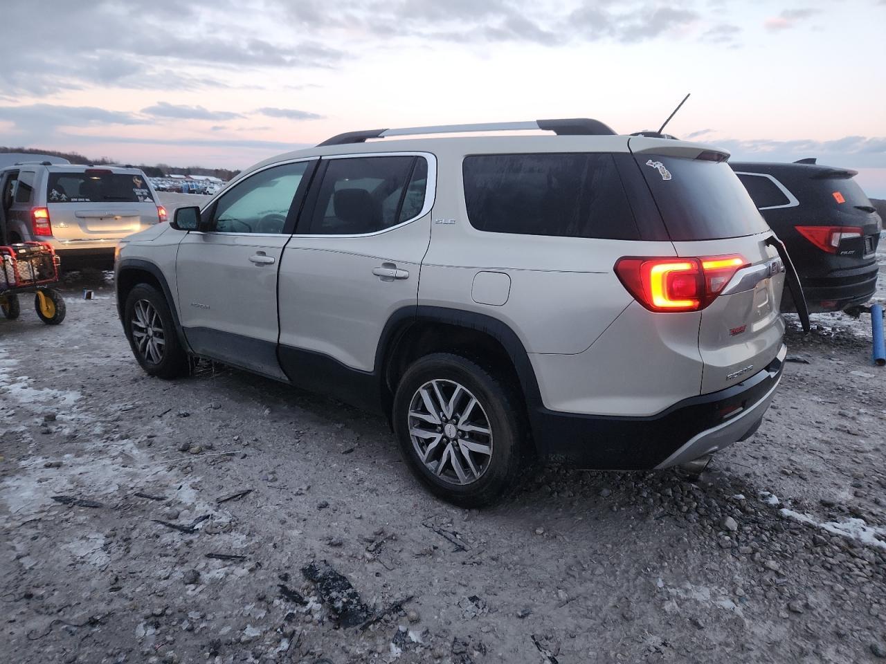 2017 GMC Acadia Sle - Фото 2