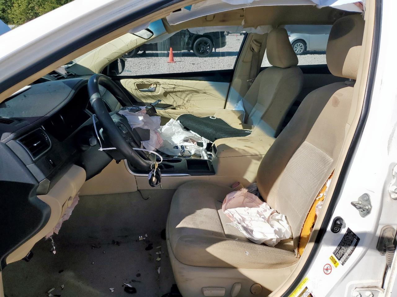 2016 Toyota Camry Le - Фото 7