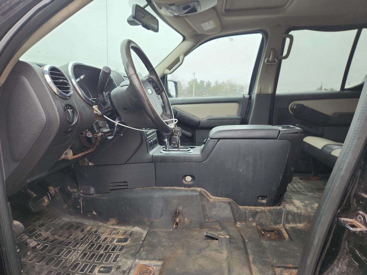 2007 Ford Explorer Sport Trac Limited - Image 7