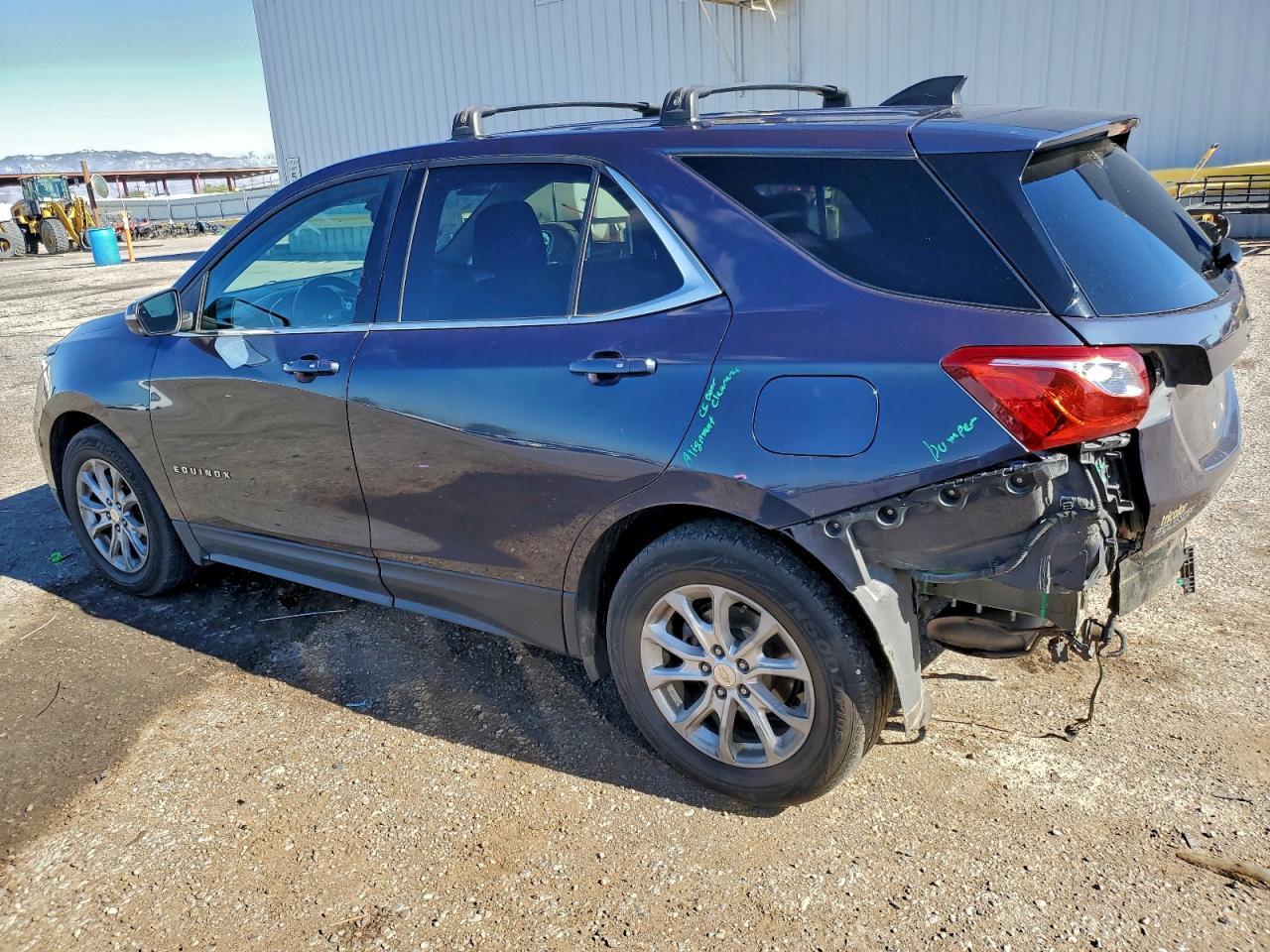 2018 Chevrolet Equinox Lt - Image 2