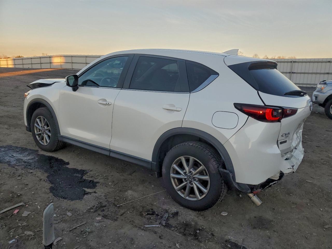 2022 Mazda Cx-5 Preferred - Фото 2