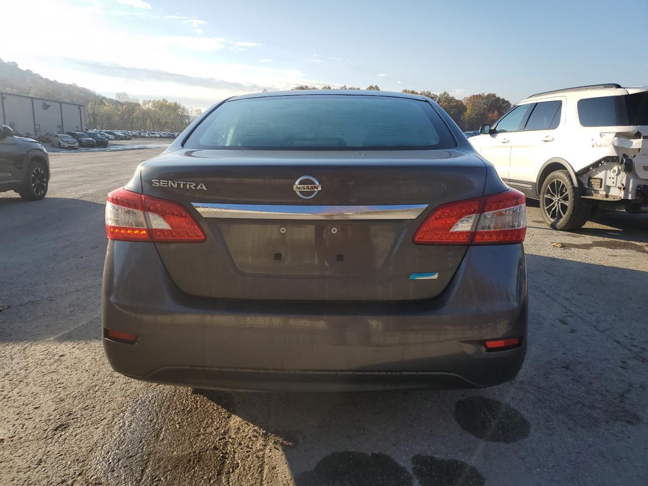 2013 Nissan Sentra S - Фото 6