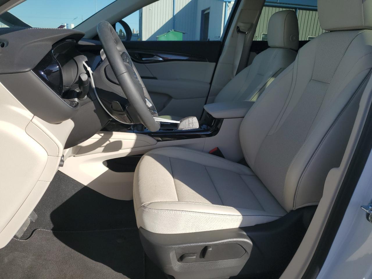 2023 Buick Envision Essence - Фото 7
