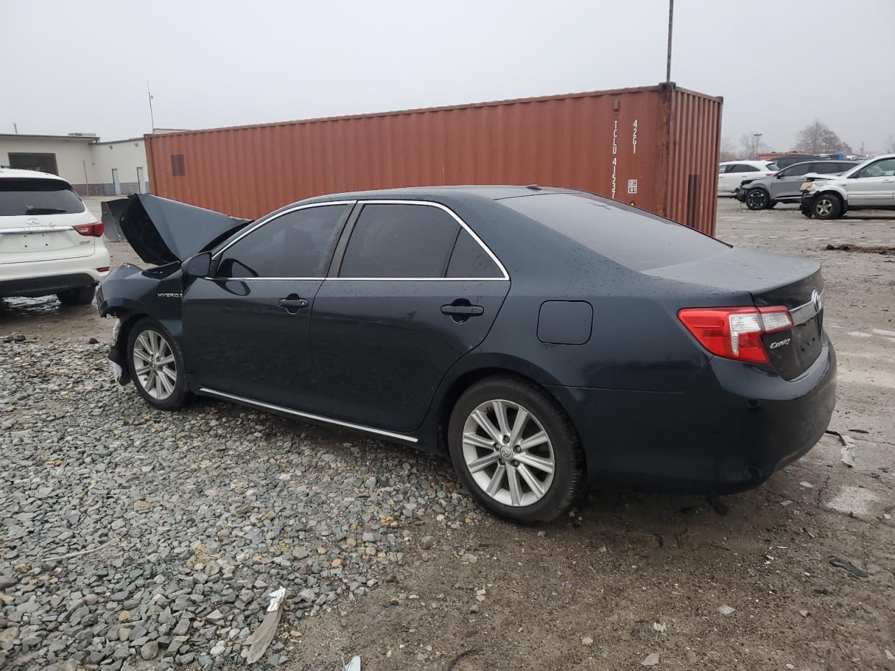 2014 Toyota Camry Hybrid - Image 2