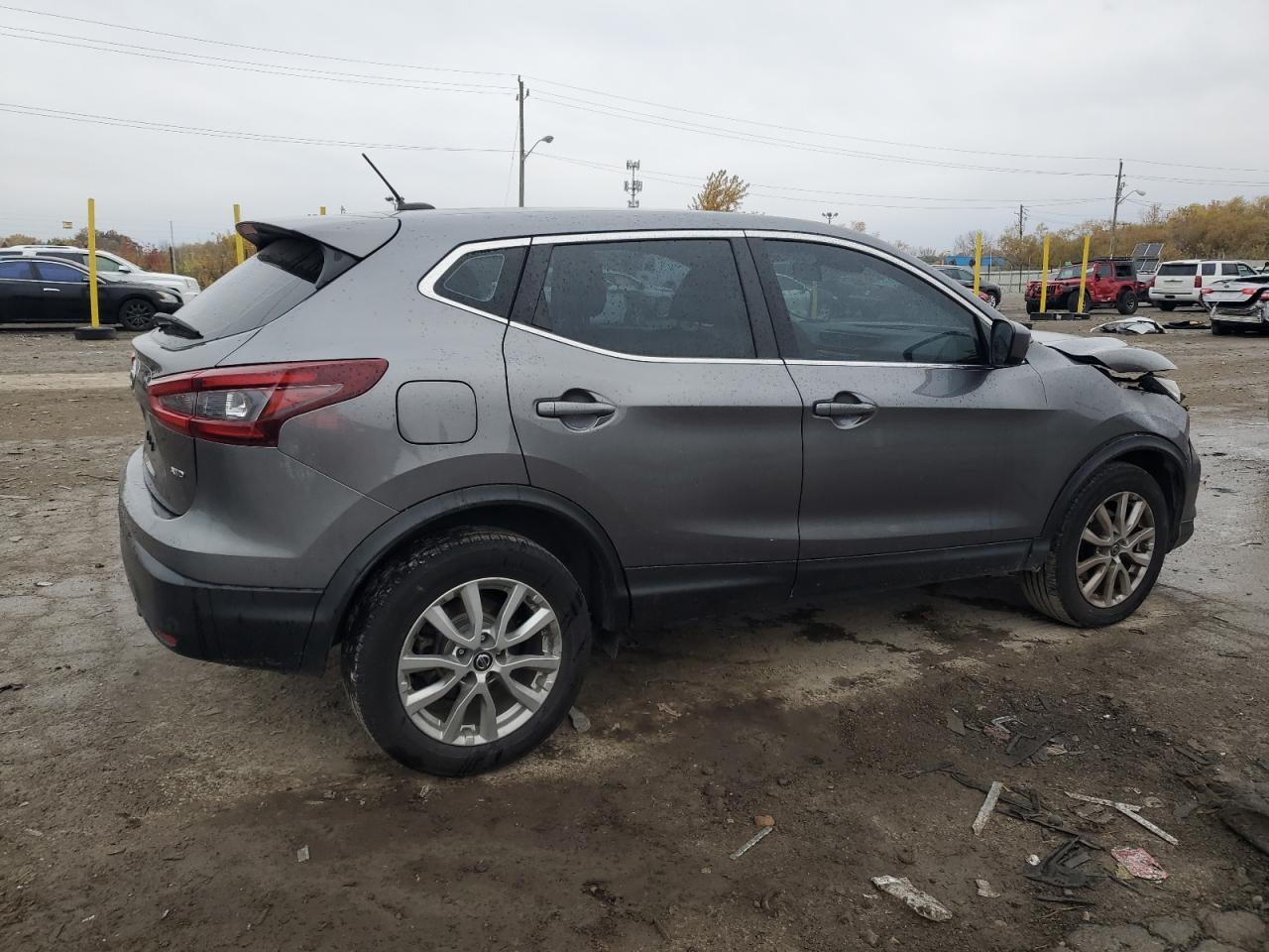 2021 Nissan Rogue Sport S - Фото 3