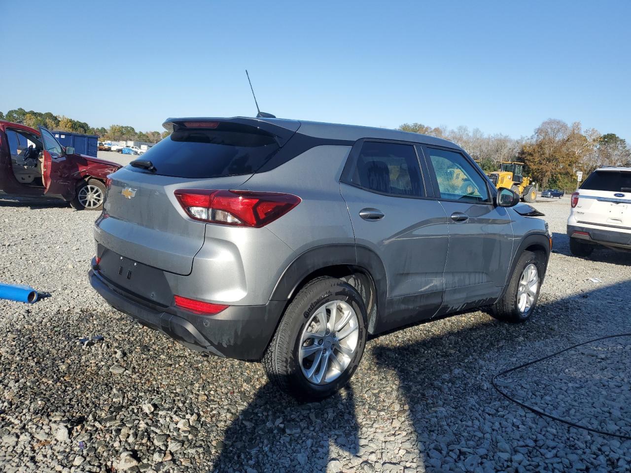 2024 Chevrolet Trailblazer Ls - Image 3