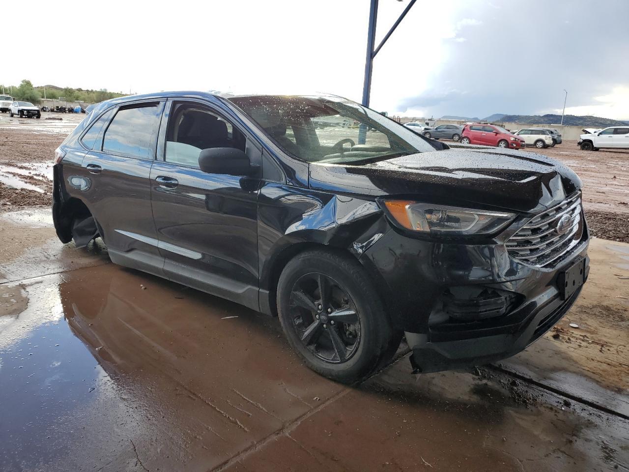 2019 Ford Edge Se - Фото 4