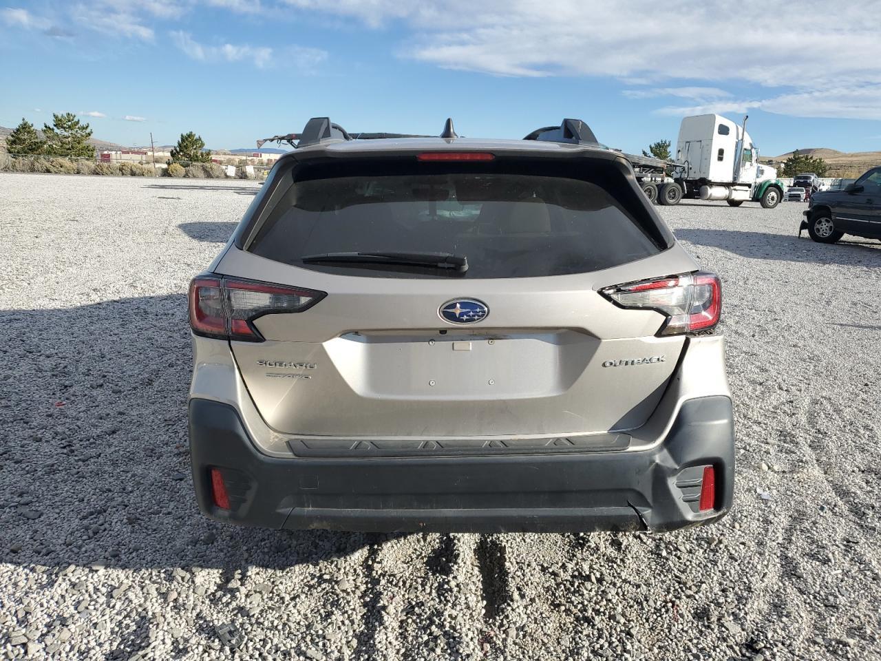 2020 Subaru Outback Premium - Фото 6