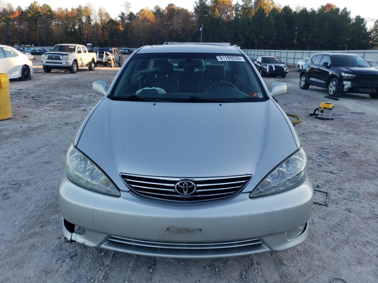 2005 Toyota Camry Le - Фото 5