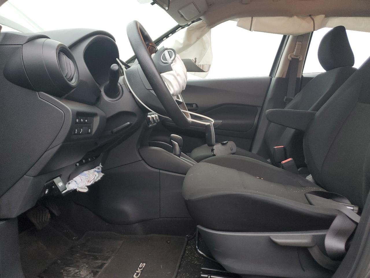 2024 Nissan Kicks S - Image 7