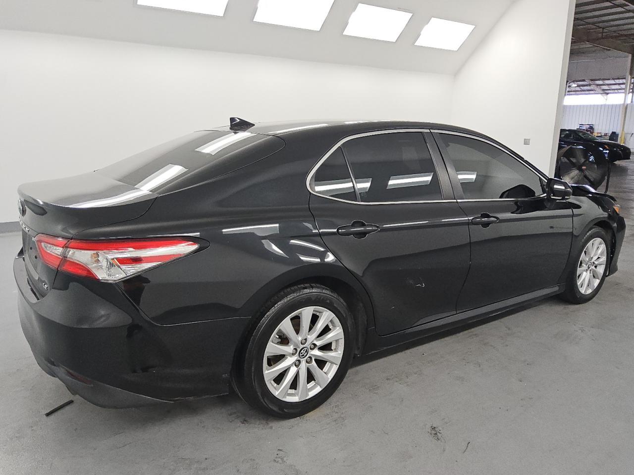 2019 Toyota Camry Le - Image 3