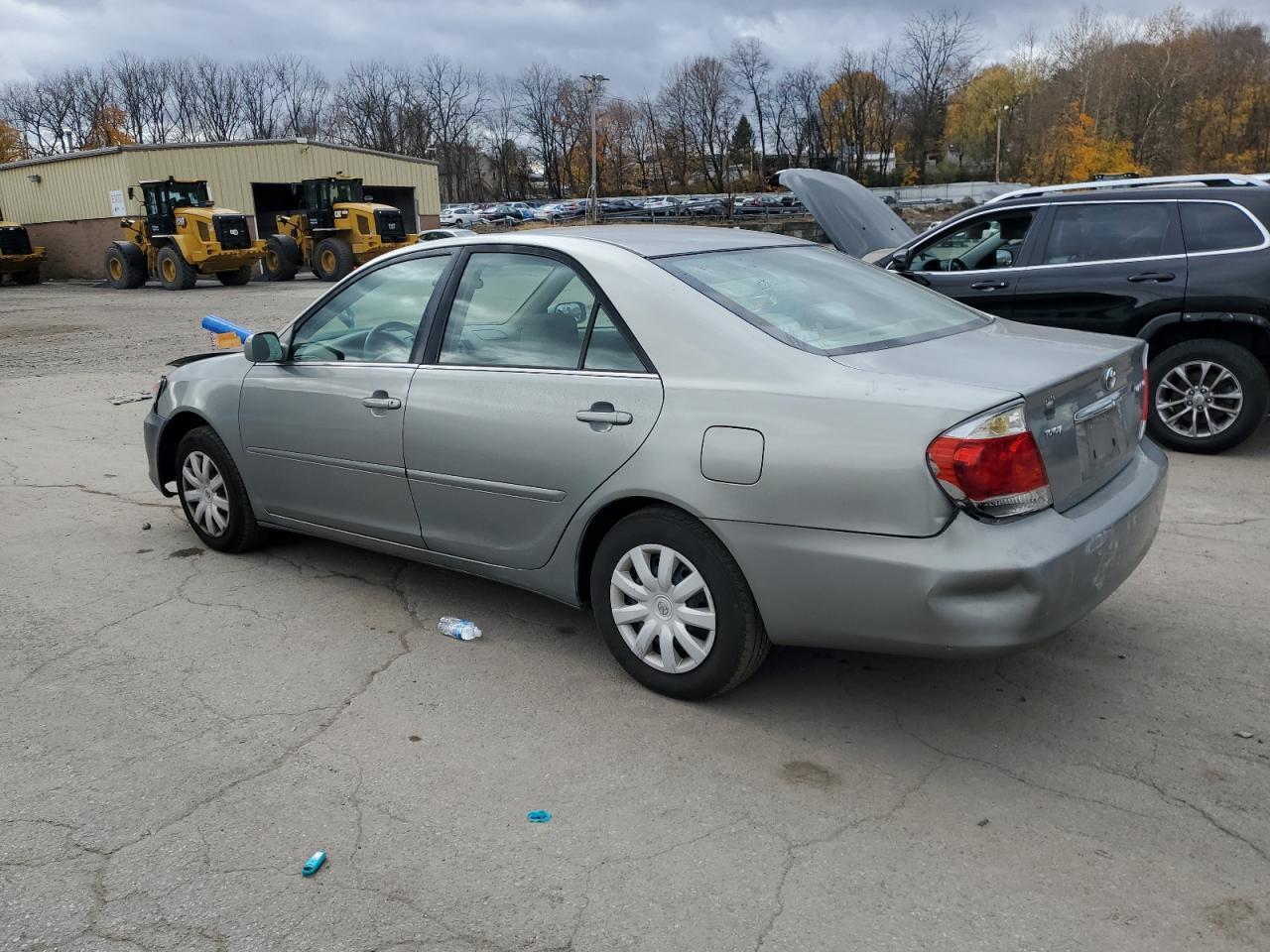 2005 Toyota Camry Le - Фото 2