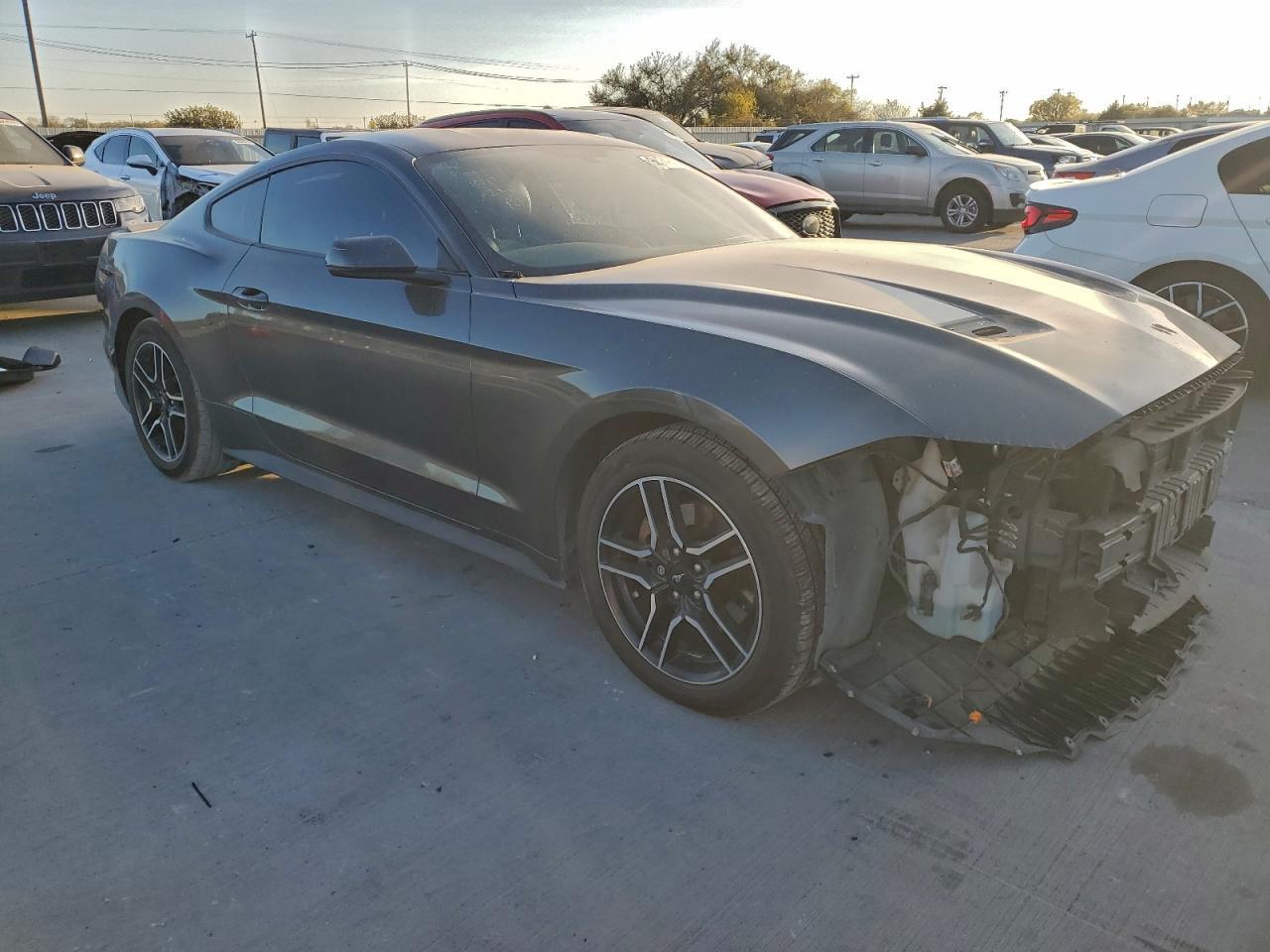 2019 Ford Mustang - Image 4