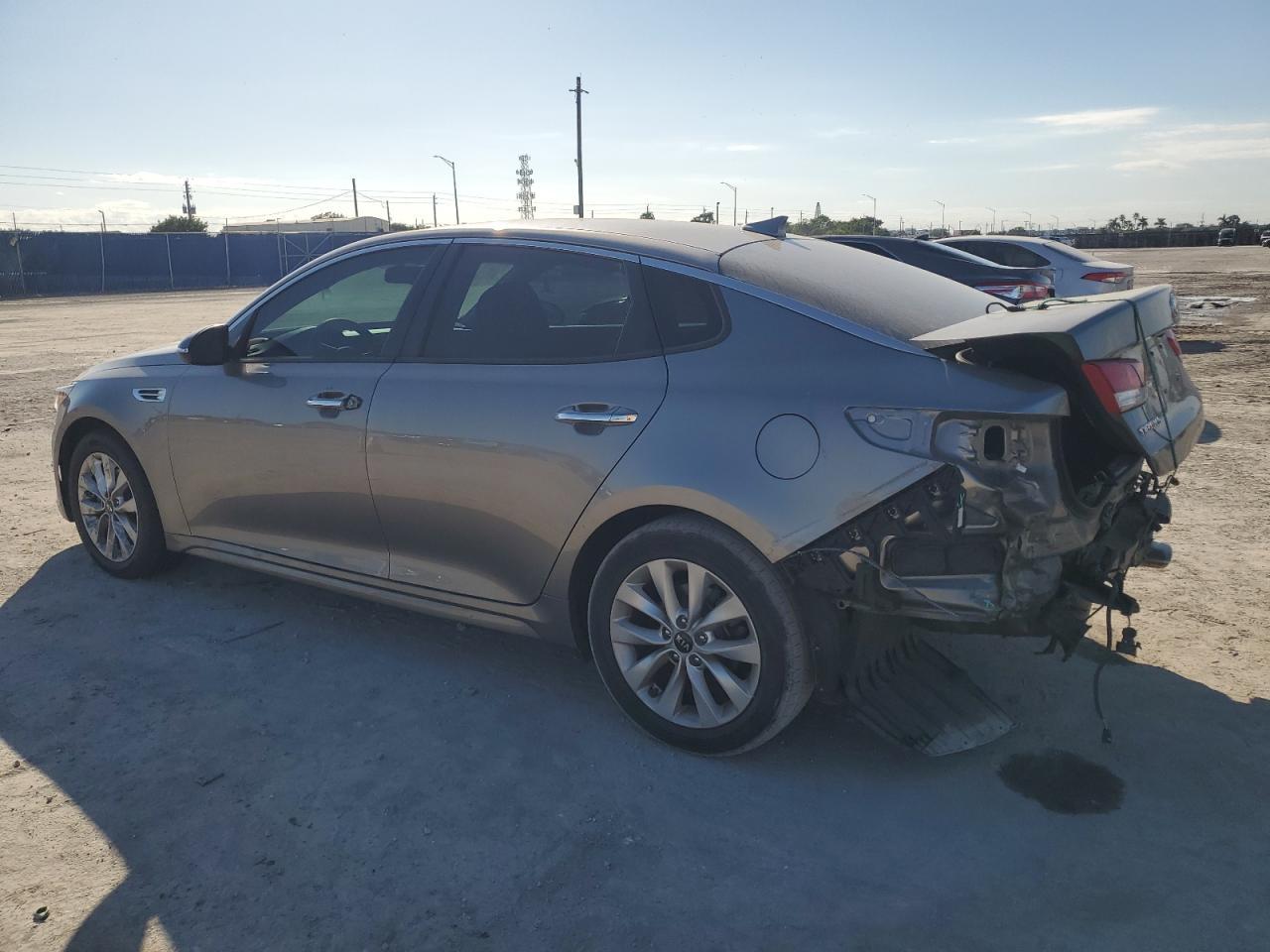 2018 Kia Optima Lx - Фото 2