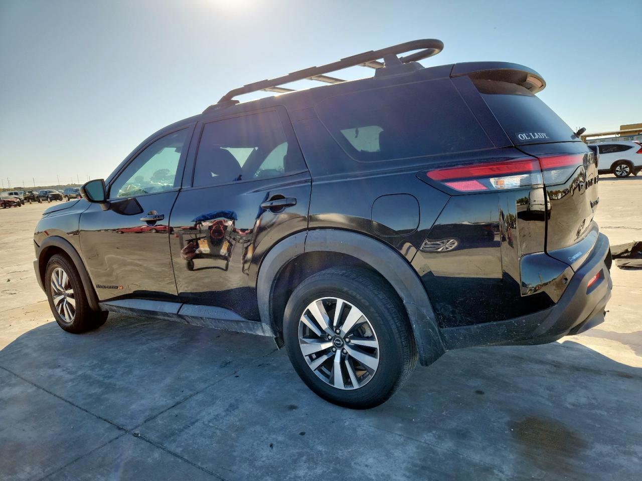 2023 Nissan Pathfinder Sv - Фото 2