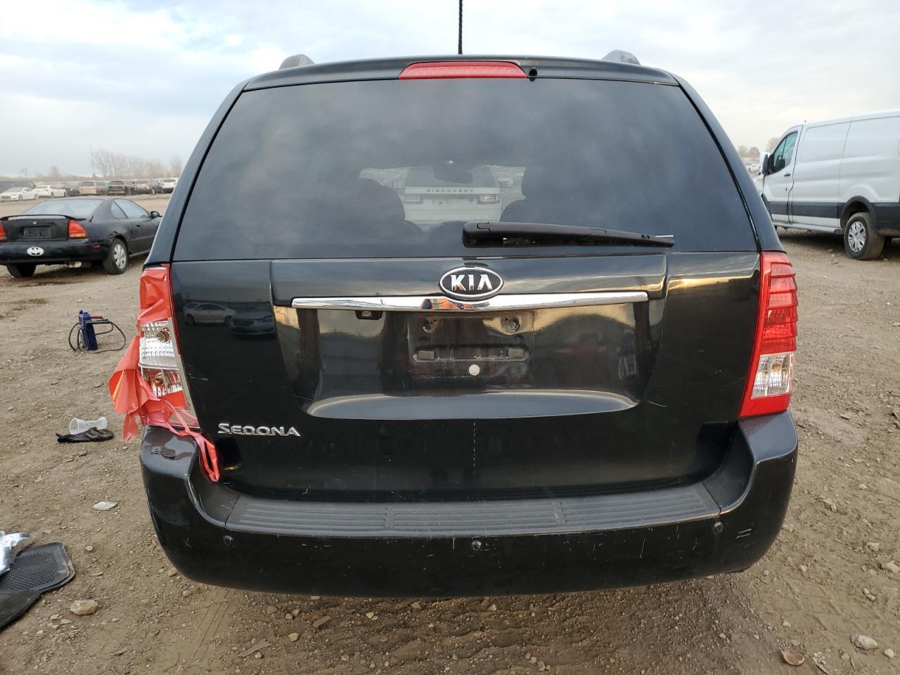 2012 Kia Sedona Lx - Фото 6