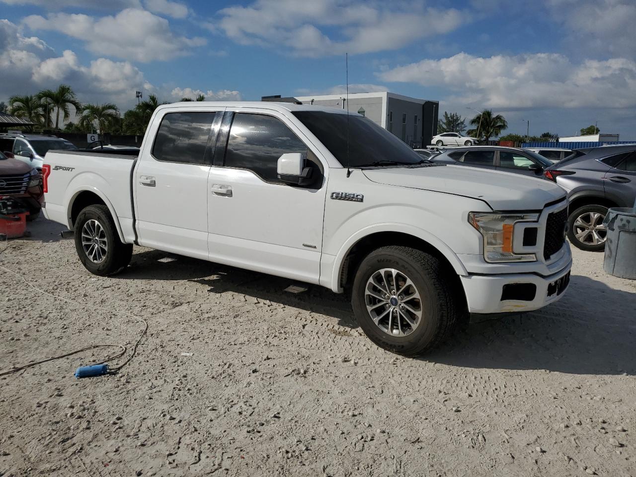 2016 Ford F150 Supercrew - Фото 4