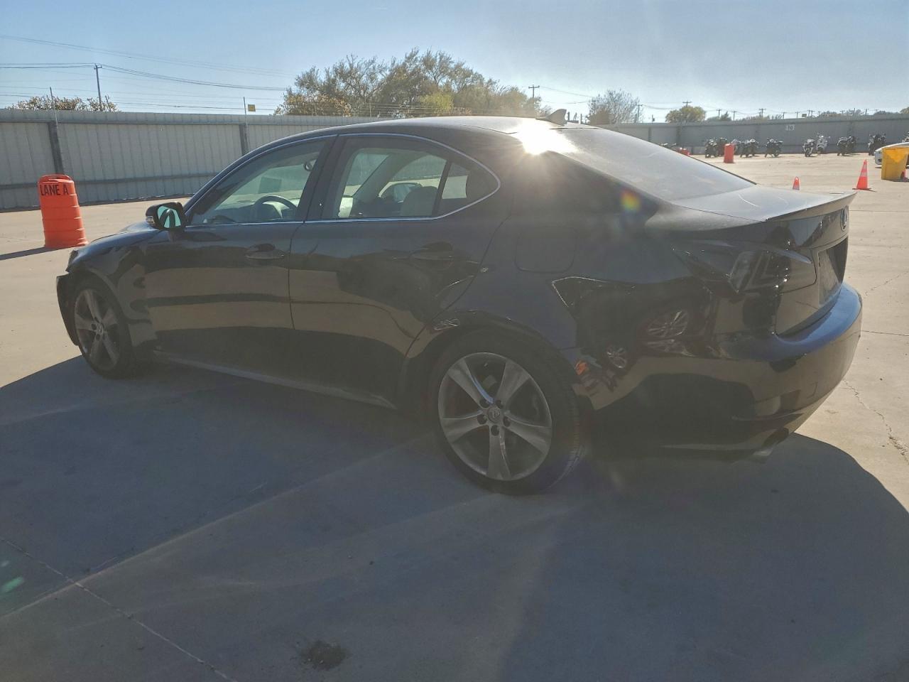 2011 Lexus Is 250 - Фото 2