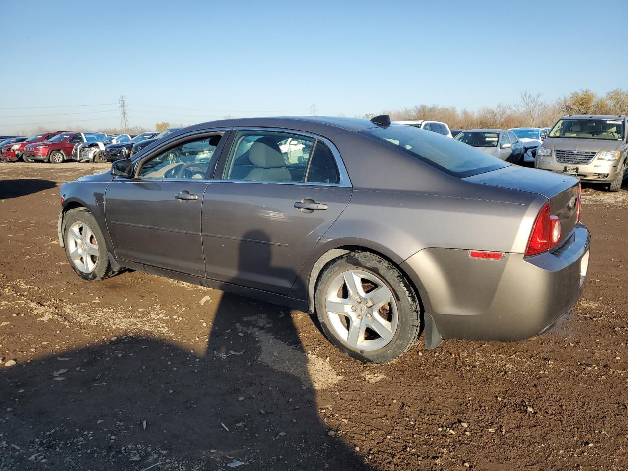 2012 Chevrolet Malibu Ls - Фото 2