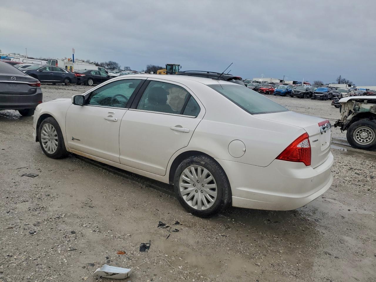 2012 Ford Fusion Hybrid - Фото 2