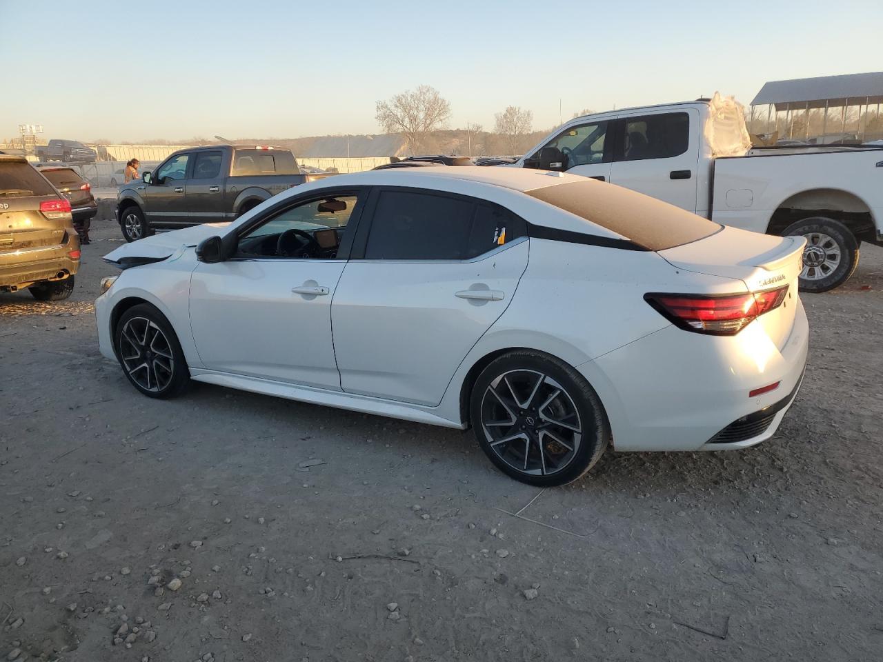 2024 Nissan Sentra Sr - Фото 2