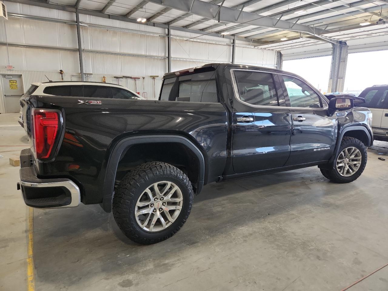 2021 GMC Sierra K1500 Slt - Image 3