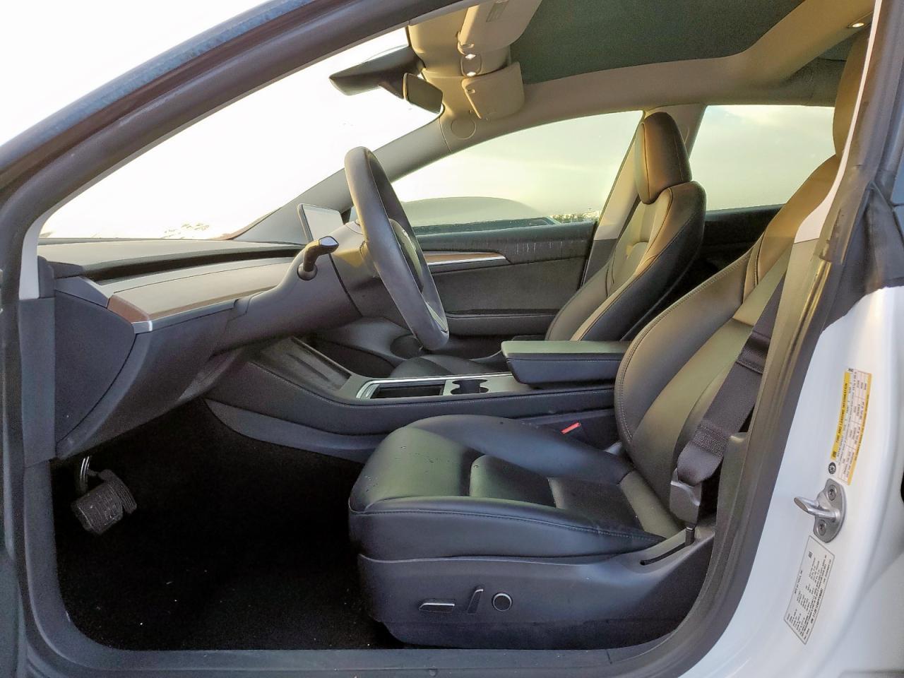 2023 Tesla Model 3 - Фото 7