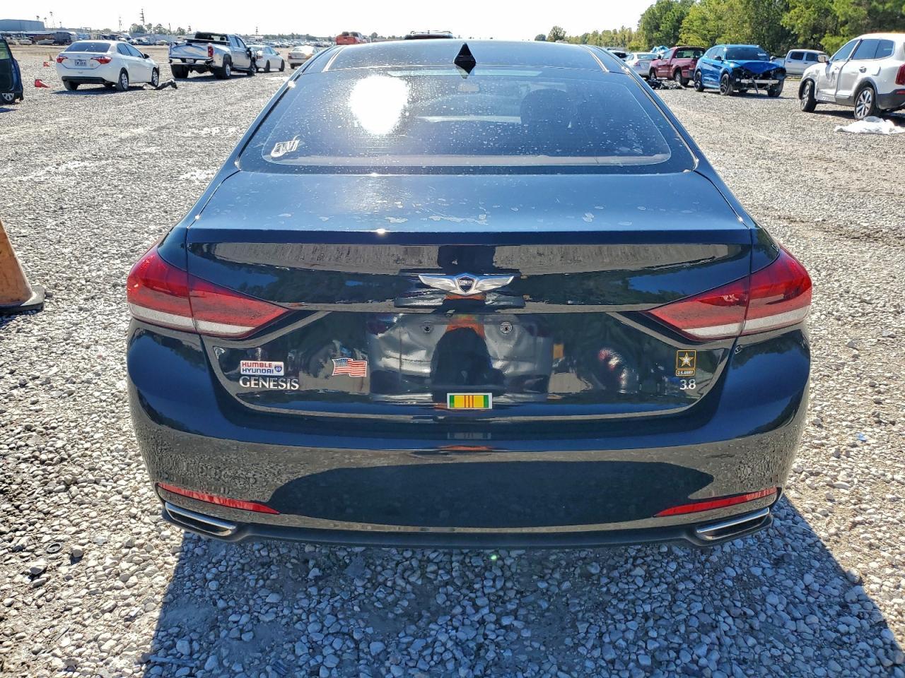 2015 Hyundai Genesis 3.8L - Image 6