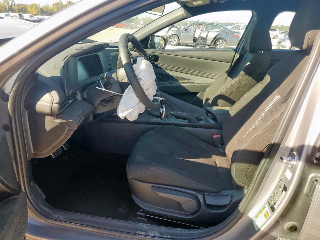 2025 Hyundai Elantra Sel Sport - Фото 7