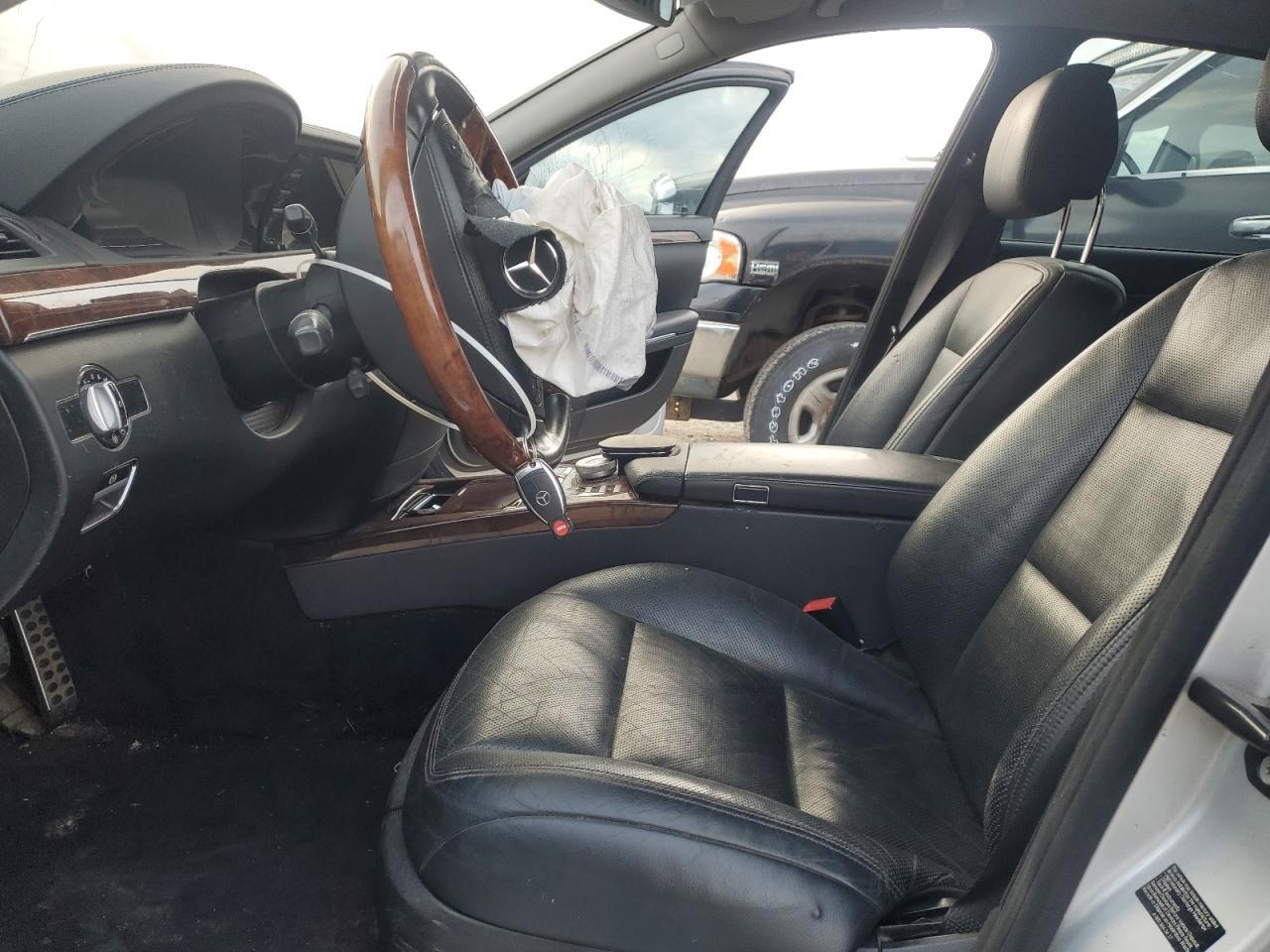 2010 Mercedes-Benz S 550 - Image 7