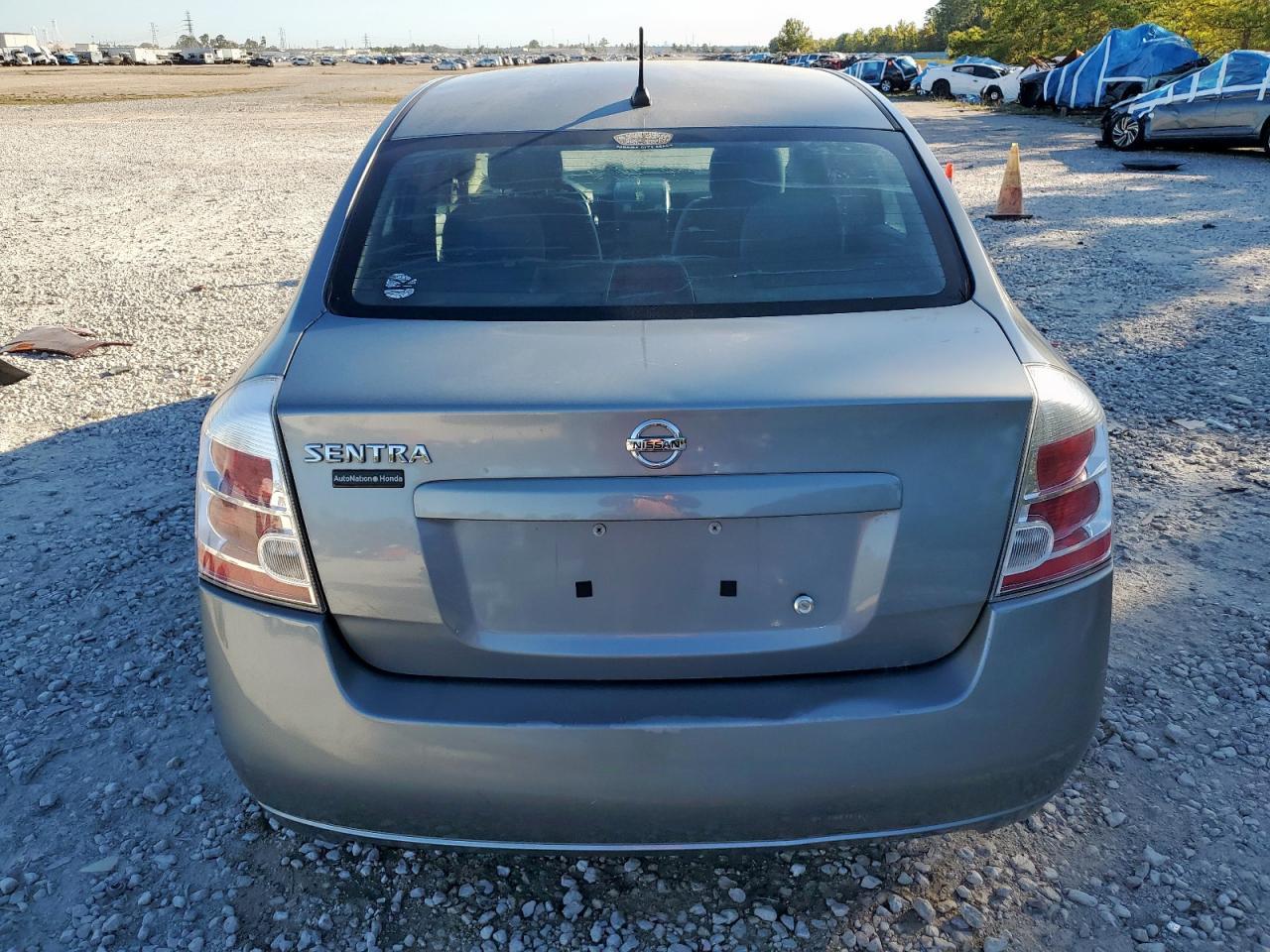 2009 Nissan Sentra 2.0 - Image 6