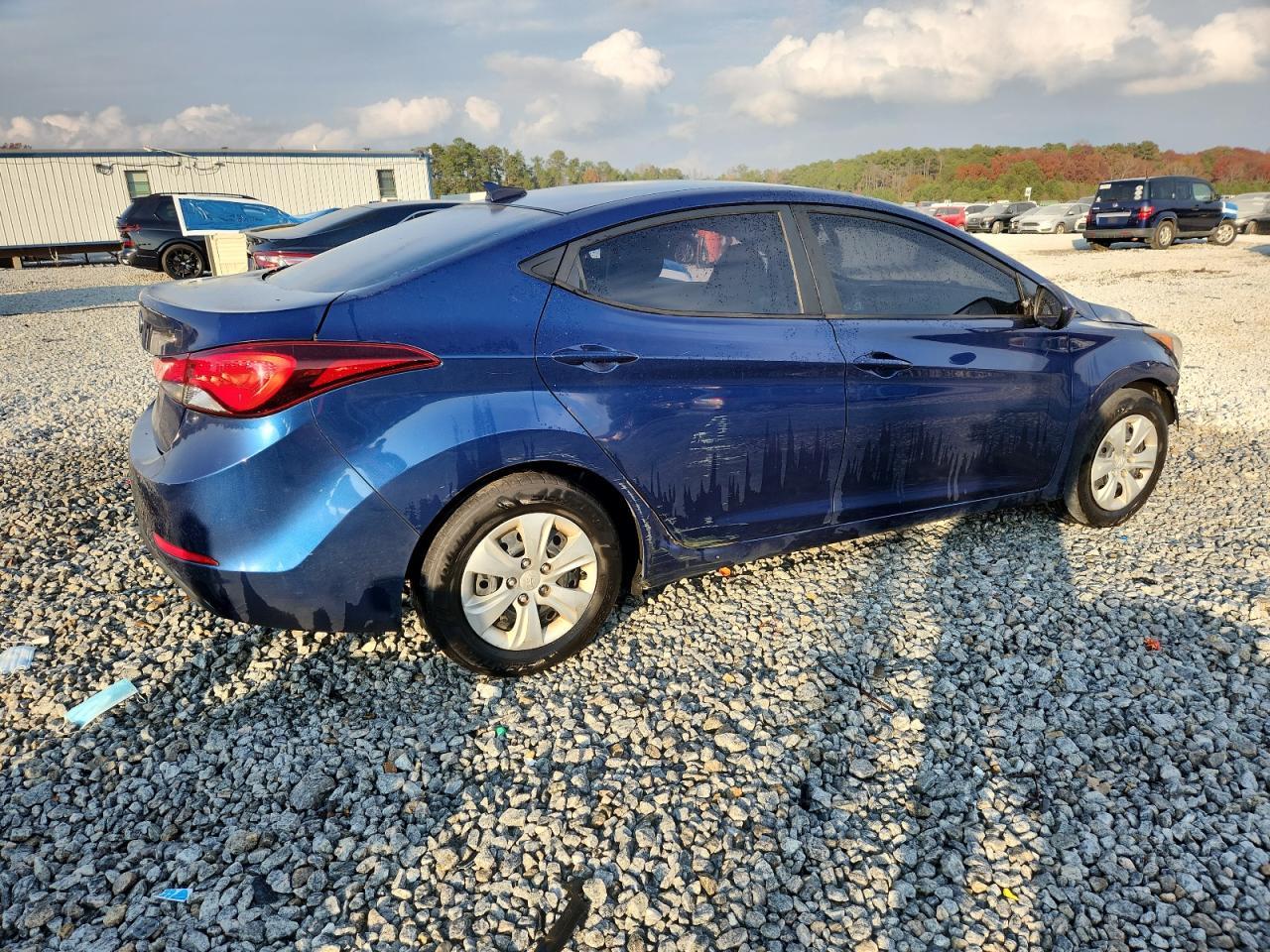2016 Hyundai Elantra Se - Image 3